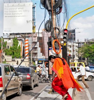 GHMC Gives One-Week Ultimatum To Service Providers In Regard With Hanging Wires - Hyderabad India Online