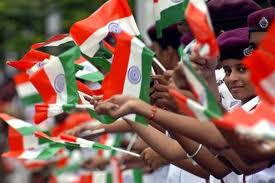 Indian Flag must be in Khadi of Cotton, Silk or Woolen material - Hyderabad India Online